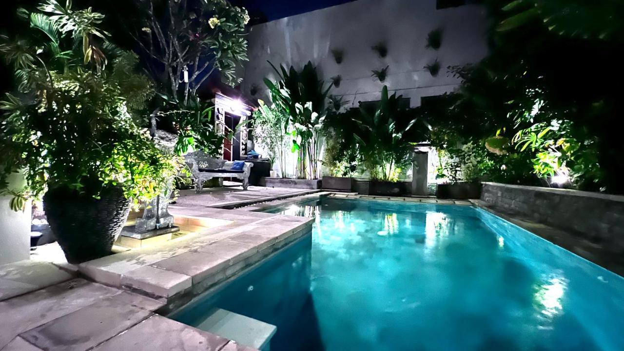 Villa Carissa Seminyak Centre, Bali By Le Ciel Hospitality Buitenkant foto